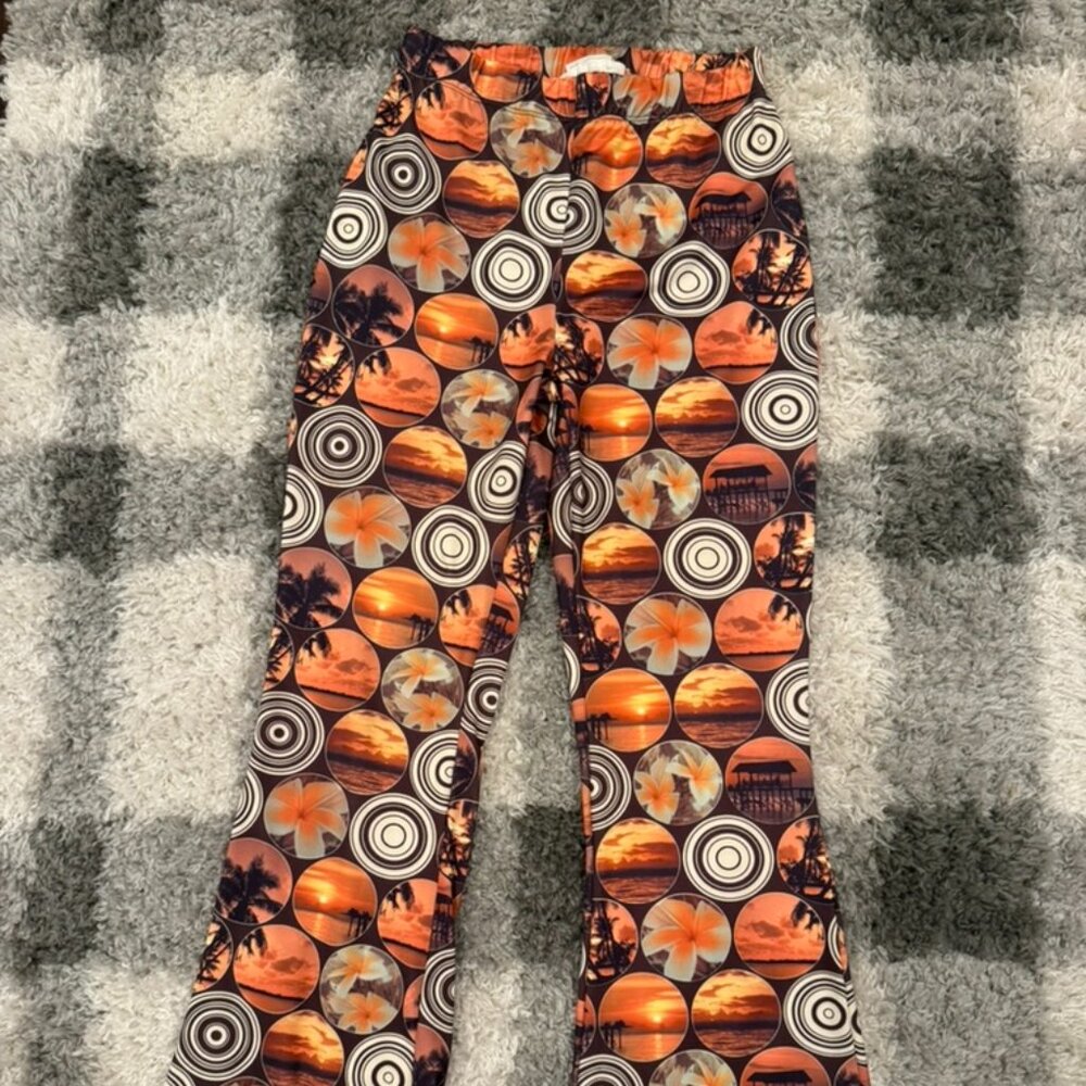 Urban Renewal Retro Sunset Print Flare Pants Boho Y2K Wide Leg (M)